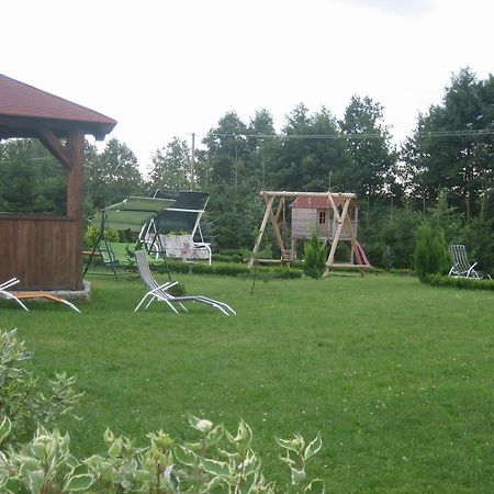 Gosciniec Rycerski Bed and Breakfast Paprotki Exteriör bild