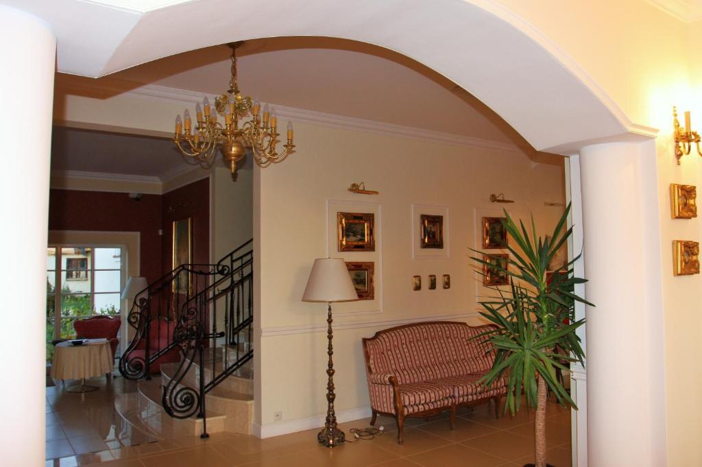 Gosciniec Rycerski Bed and Breakfast Paprotki Exteriör bild